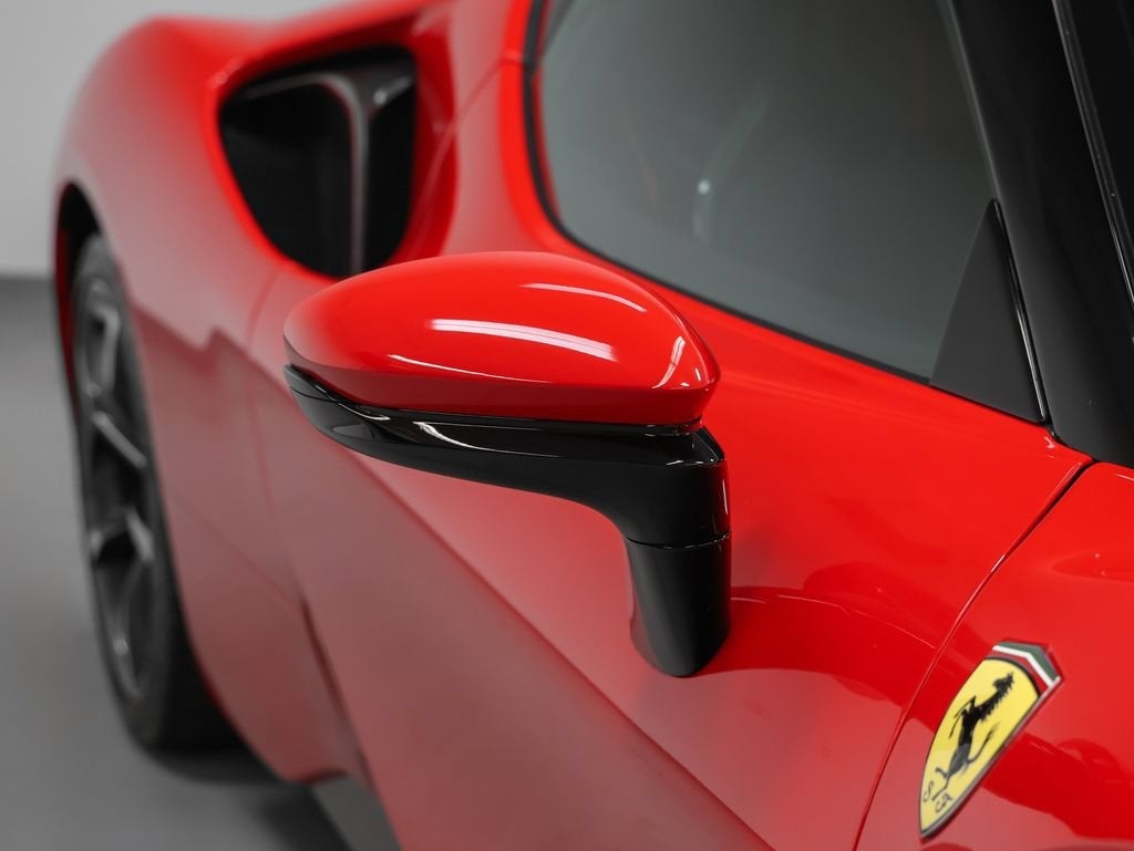 2023 Ferrari SF90 Stradale Base