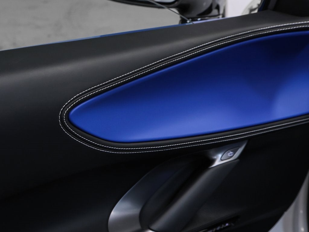 2025 Ferrari SF90 Spider Base