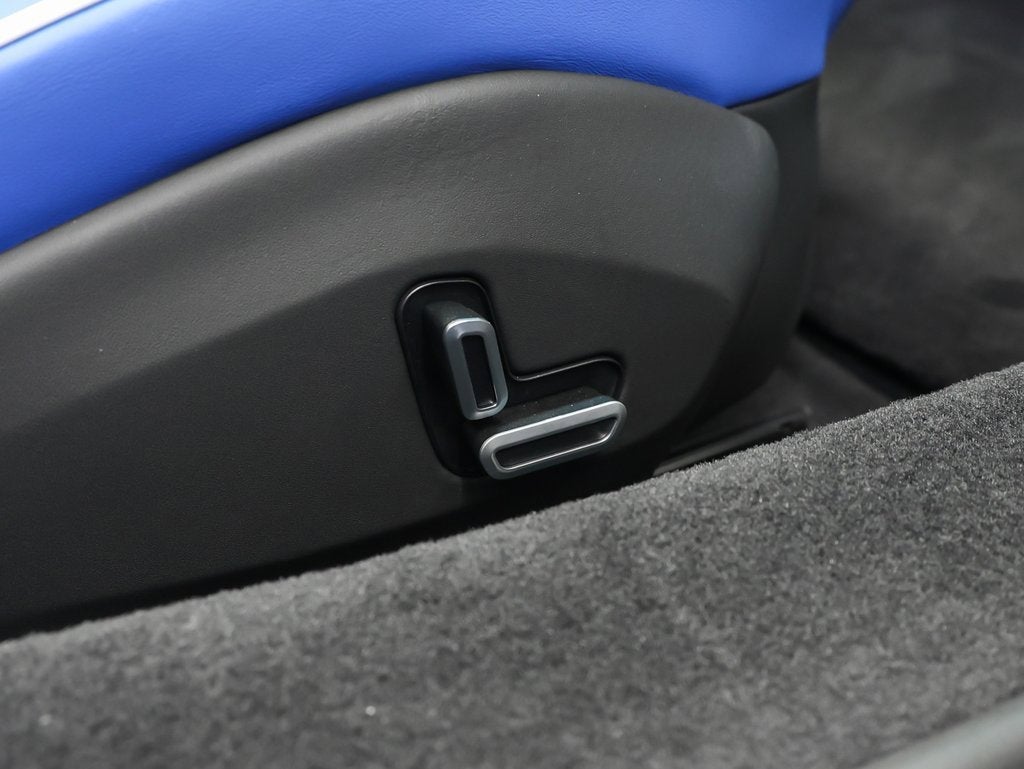 2025 Ferrari SF90 Spider Base