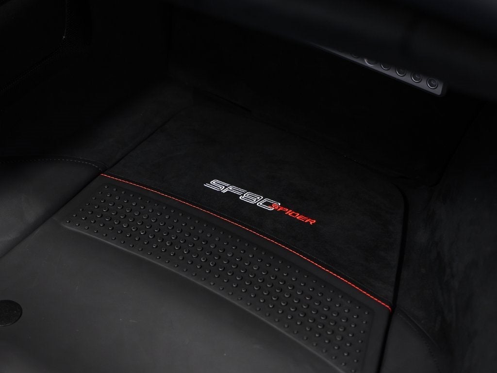 2023 Ferrari SF90 Spider Base