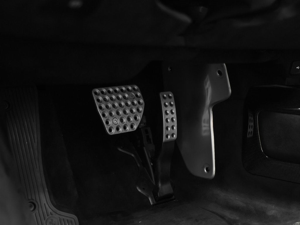 2023 Ferrari SF90 Spider Base