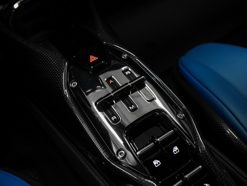 2023 Ferrari SF90 Spider Base