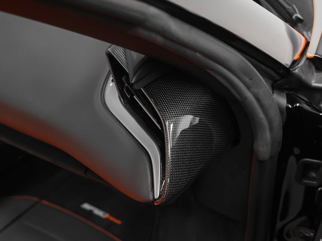 2023 Ferrari SF90 Spider Base