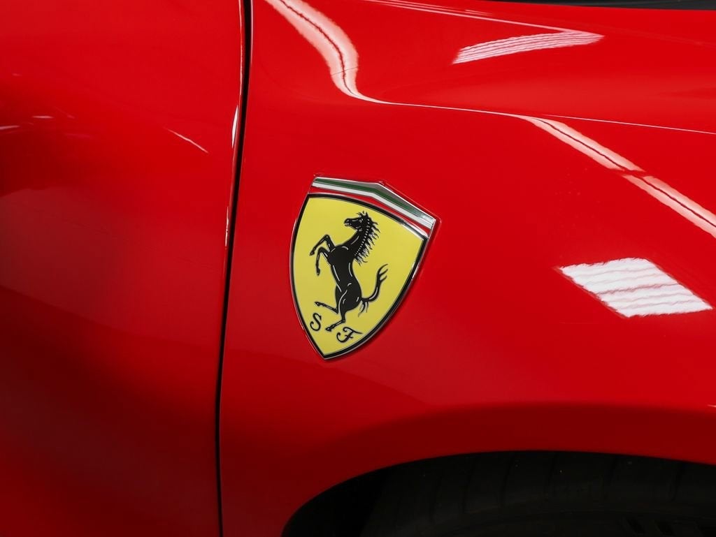 2024 Ferrari SF90 Spider Base