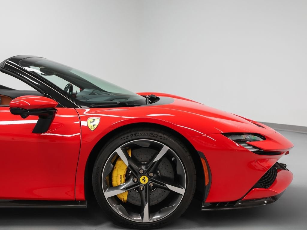 2024 Ferrari SF90 Spider Base