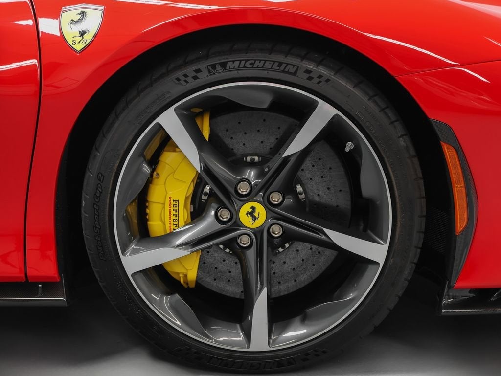 2024 Ferrari SF90 Spider Base