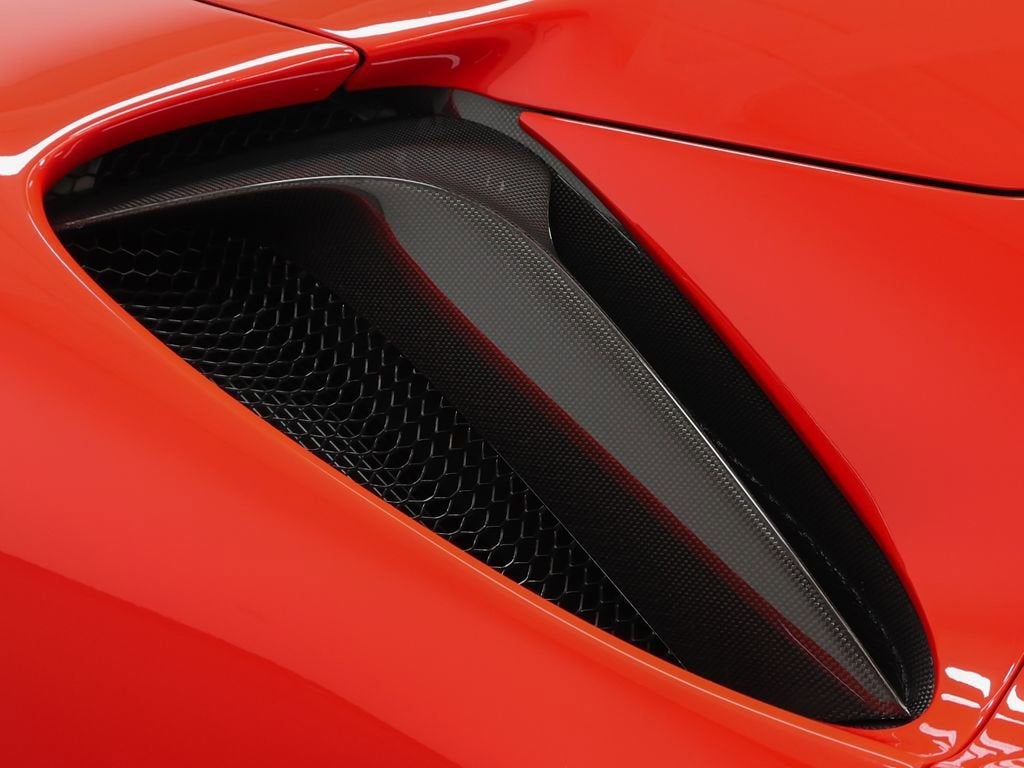2024 Ferrari SF90 Spider Base