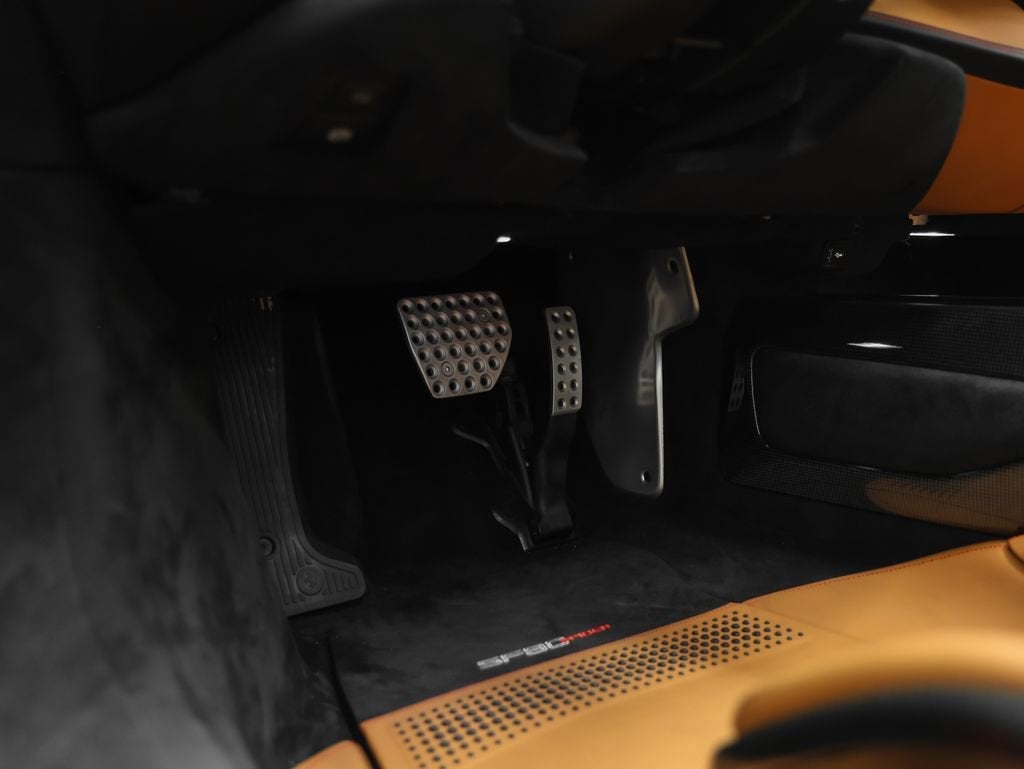 2024 Ferrari SF90 Spider Base