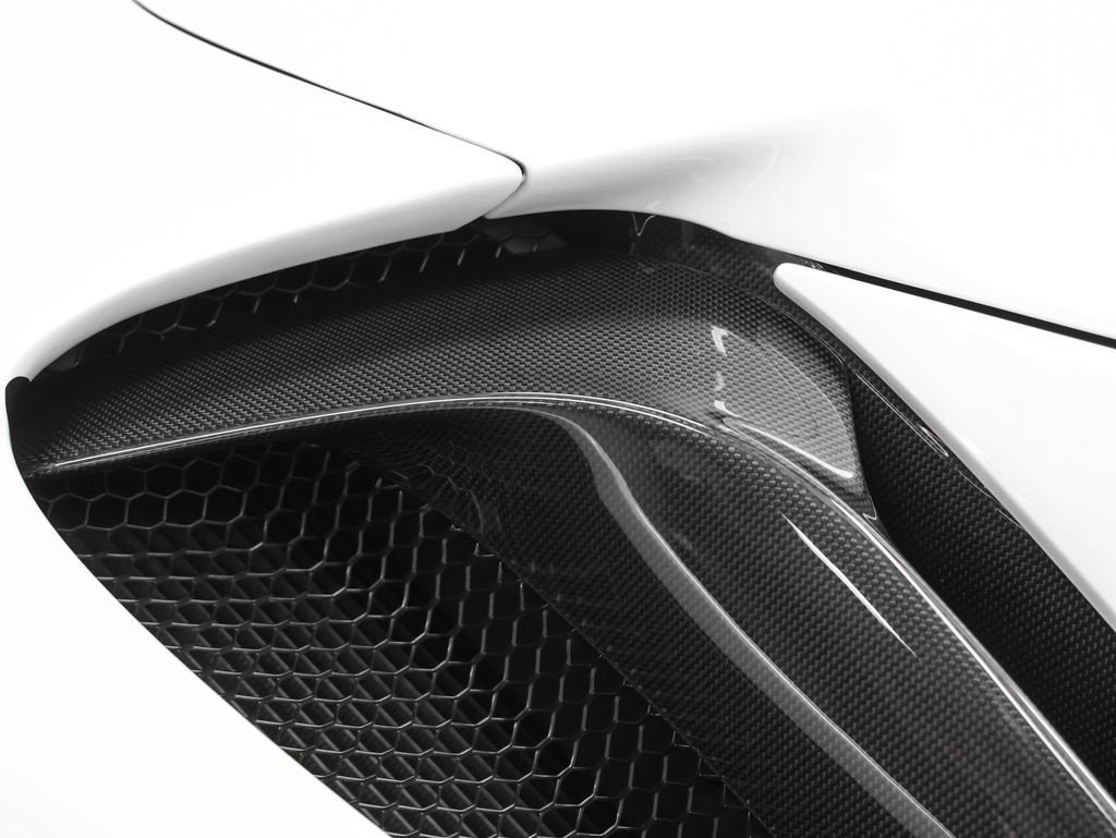 2024 Ferrari SF90 Spider Base