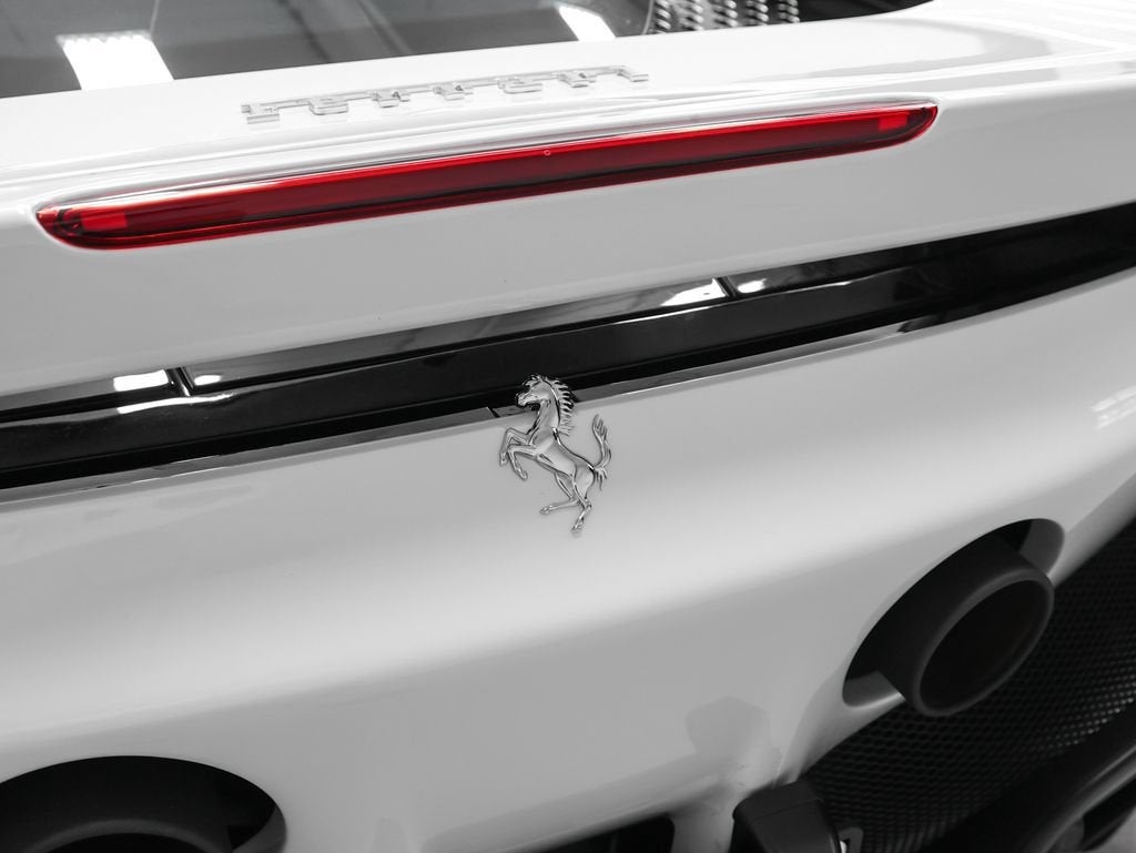 2024 Ferrari SF90 Spider Base