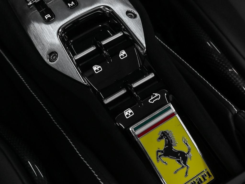 2024 Ferrari SF90 Spider Base