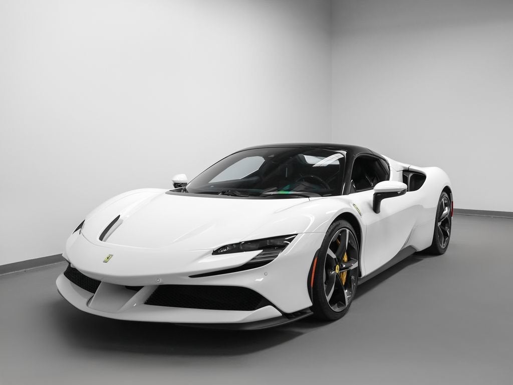 2024 Ferrari SF90 Spider Base