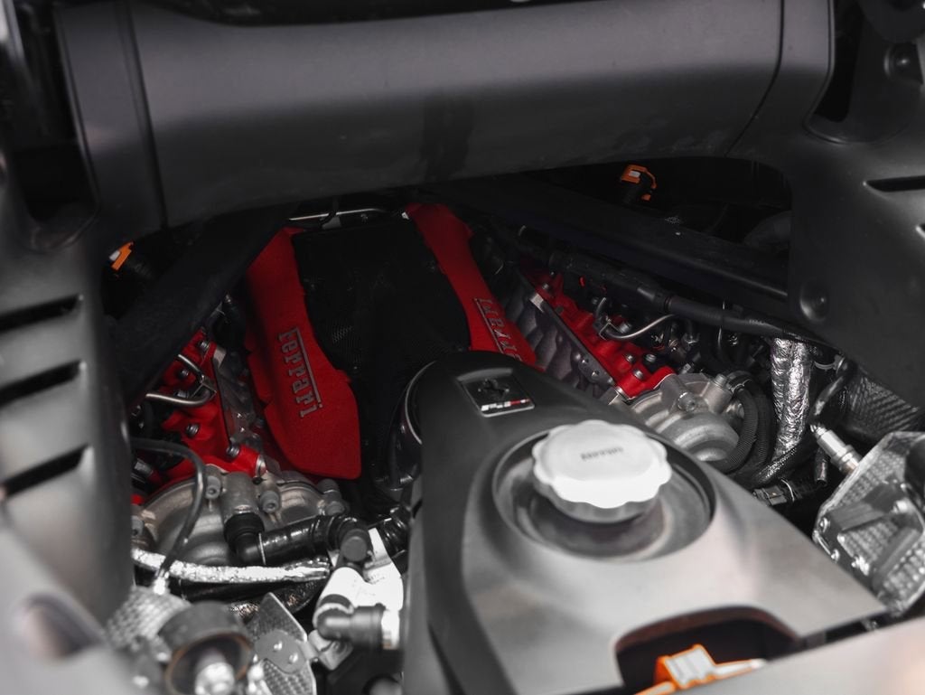 2022 Ferrari SF90 Spider Base