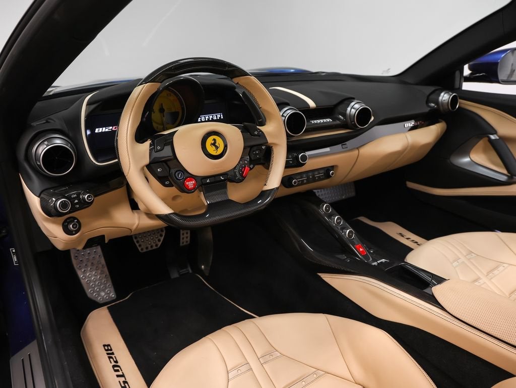 2021 Ferrari 812 GTS Base