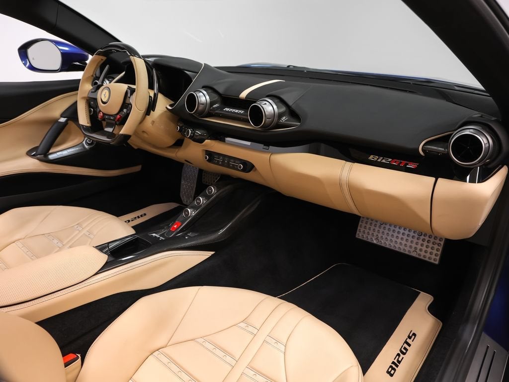 2021 Ferrari 812 GTS Base