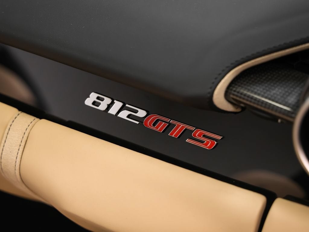 2021 Ferrari 812 GTS Base