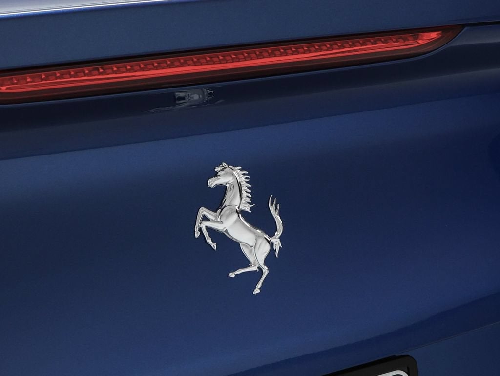 2021 Ferrari 812 GTS Base