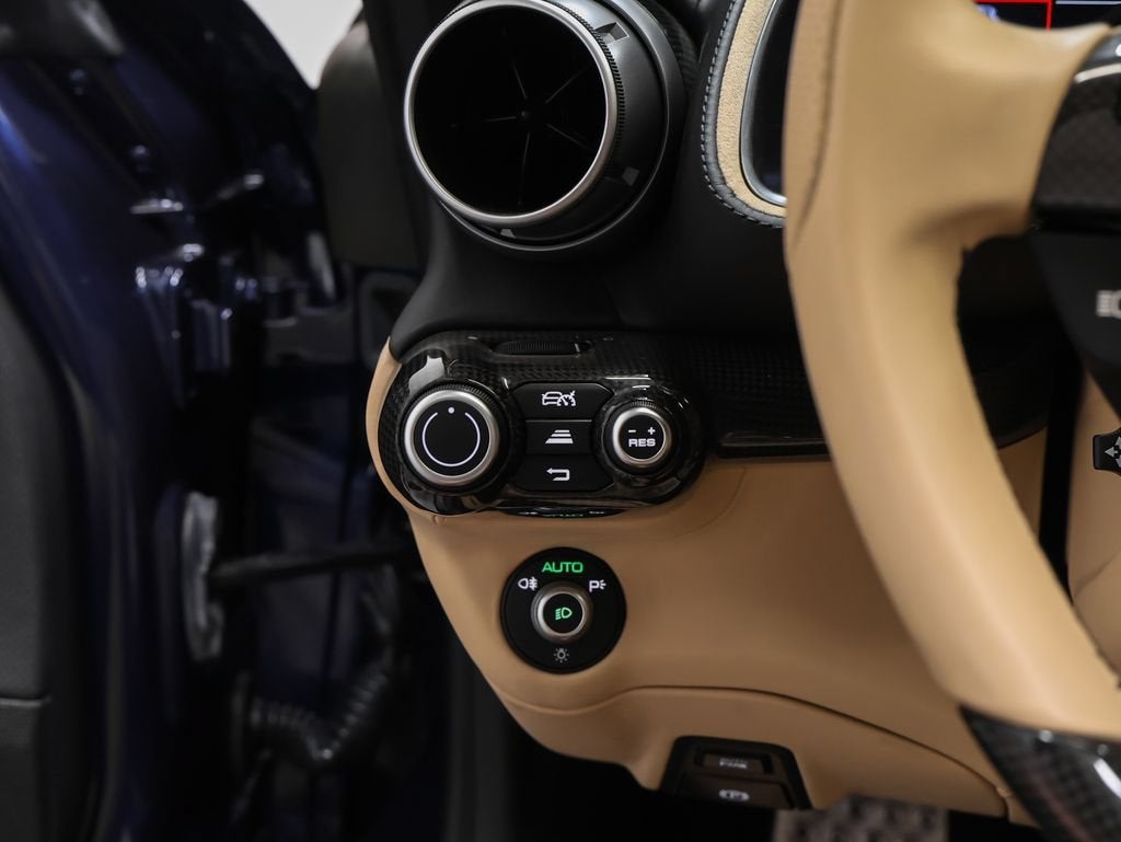 2021 Ferrari 812 GTS Base