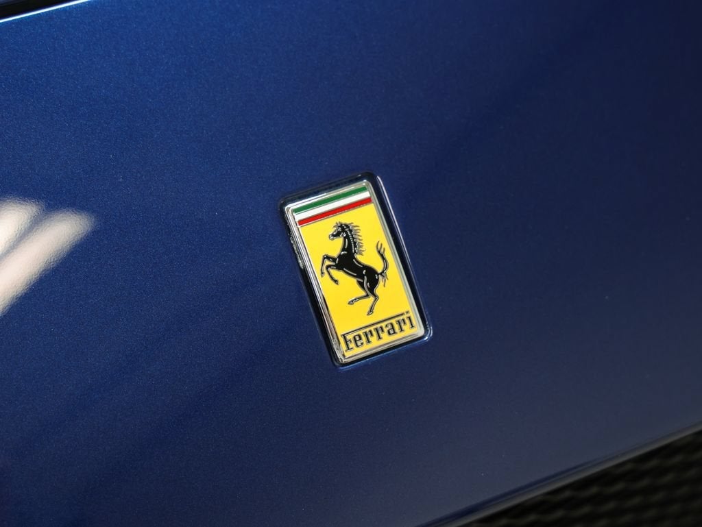 2021 Ferrari 812 GTS Base