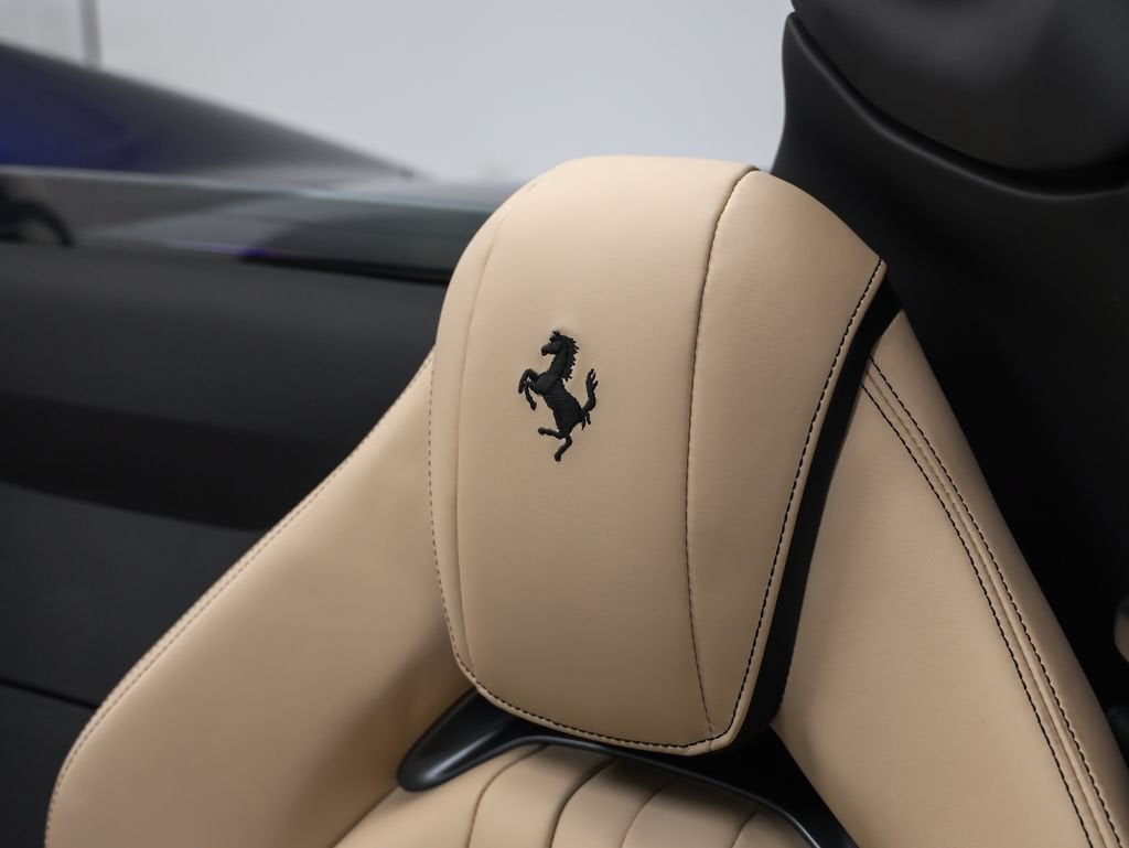 2021 Ferrari 812 GTS Base