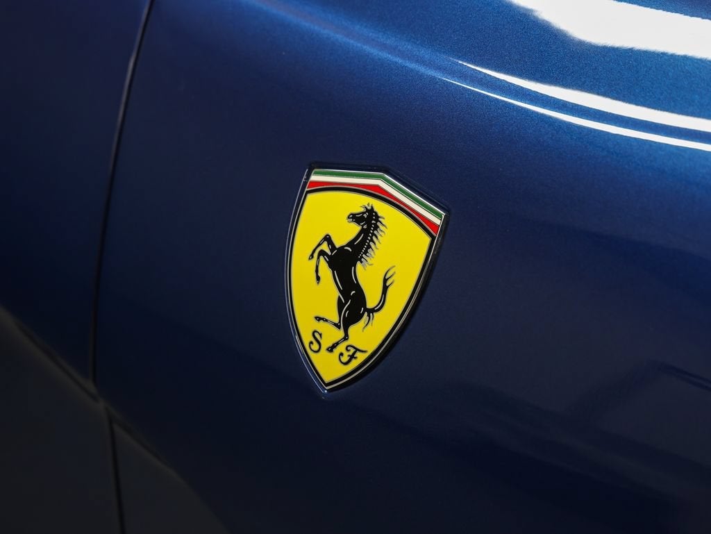 2021 Ferrari 812 GTS Base