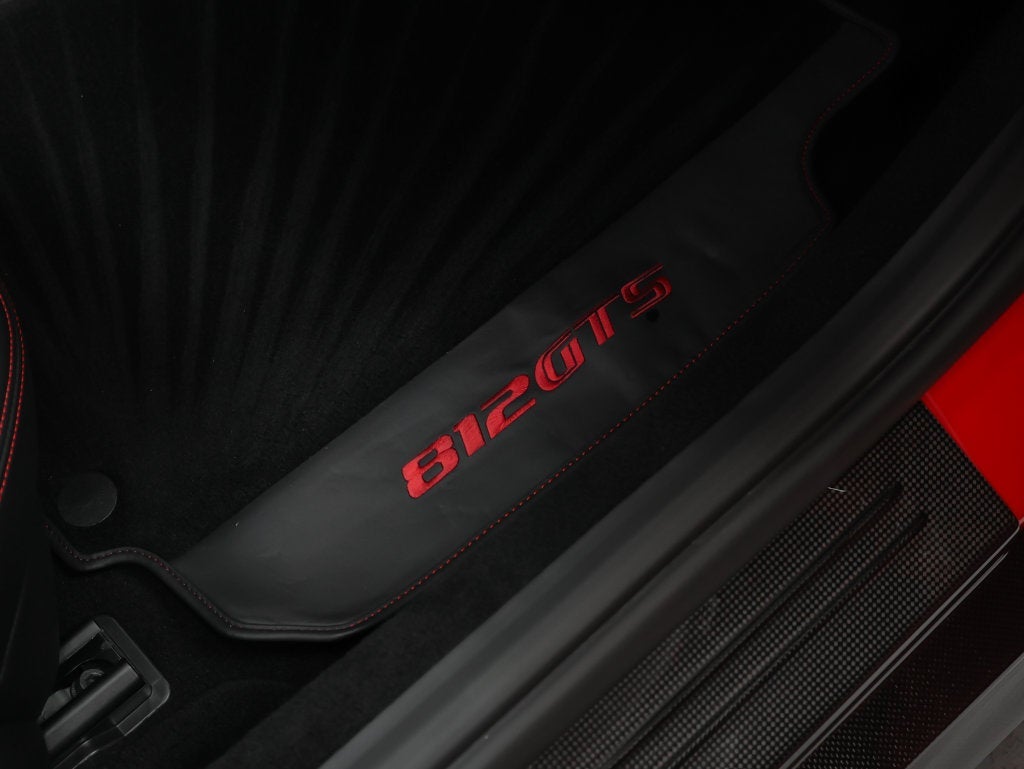 2023 Ferrari 812 GTS Base