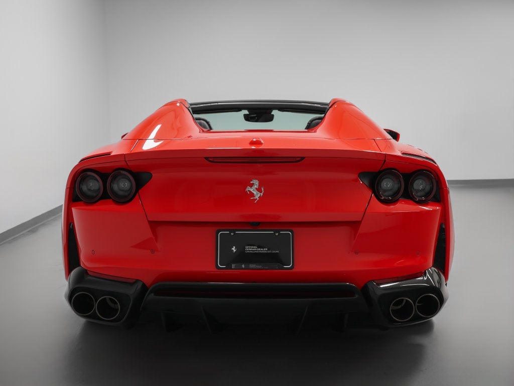 2023 Ferrari 812 GTS Base