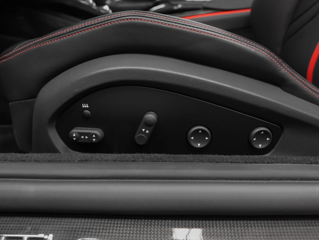 2023 Ferrari 812 GTS Base