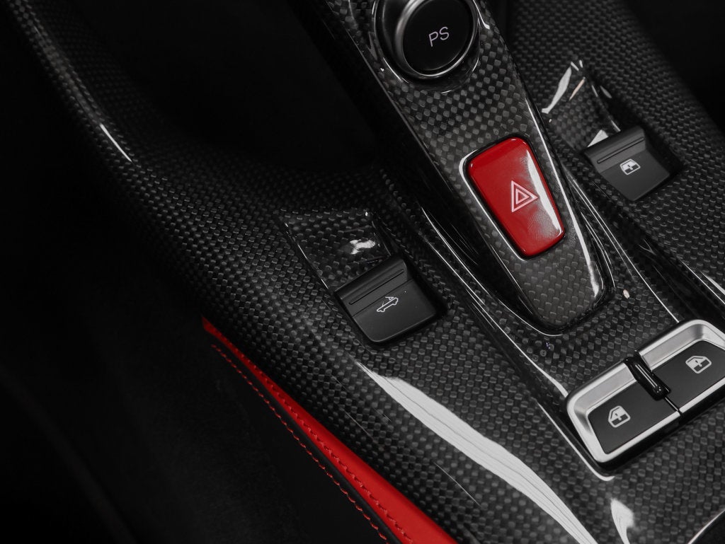 2023 Ferrari 812 GTS Base