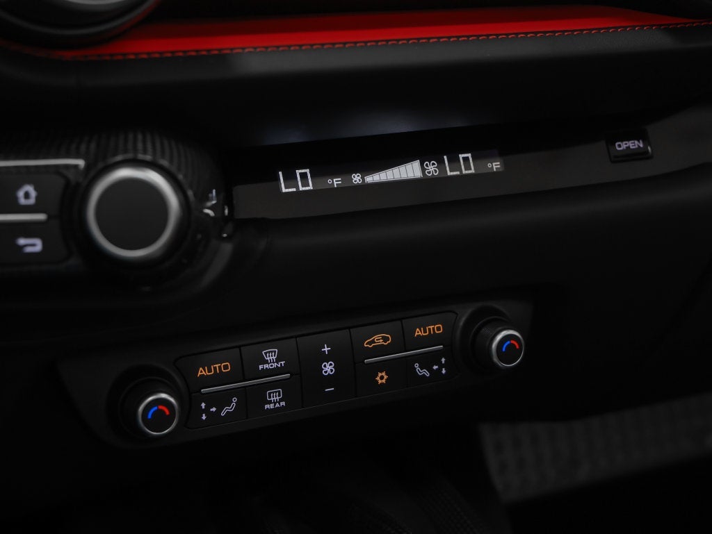 2023 Ferrari 812 GTS Base