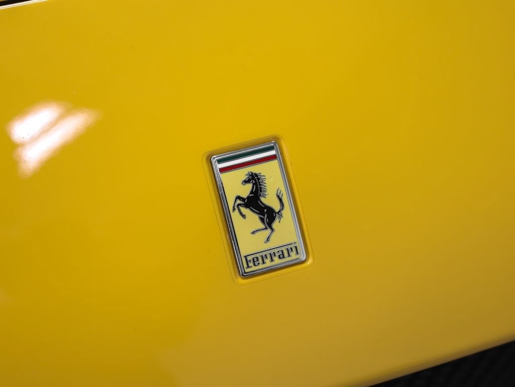 2021 Ferrari 812 GTS Base