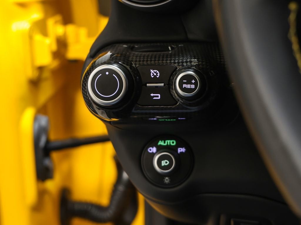 2021 Ferrari 812 GTS Base