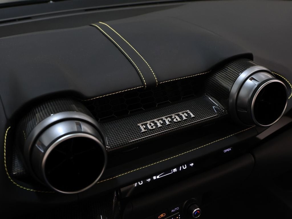 2021 Ferrari 812 GTS Base