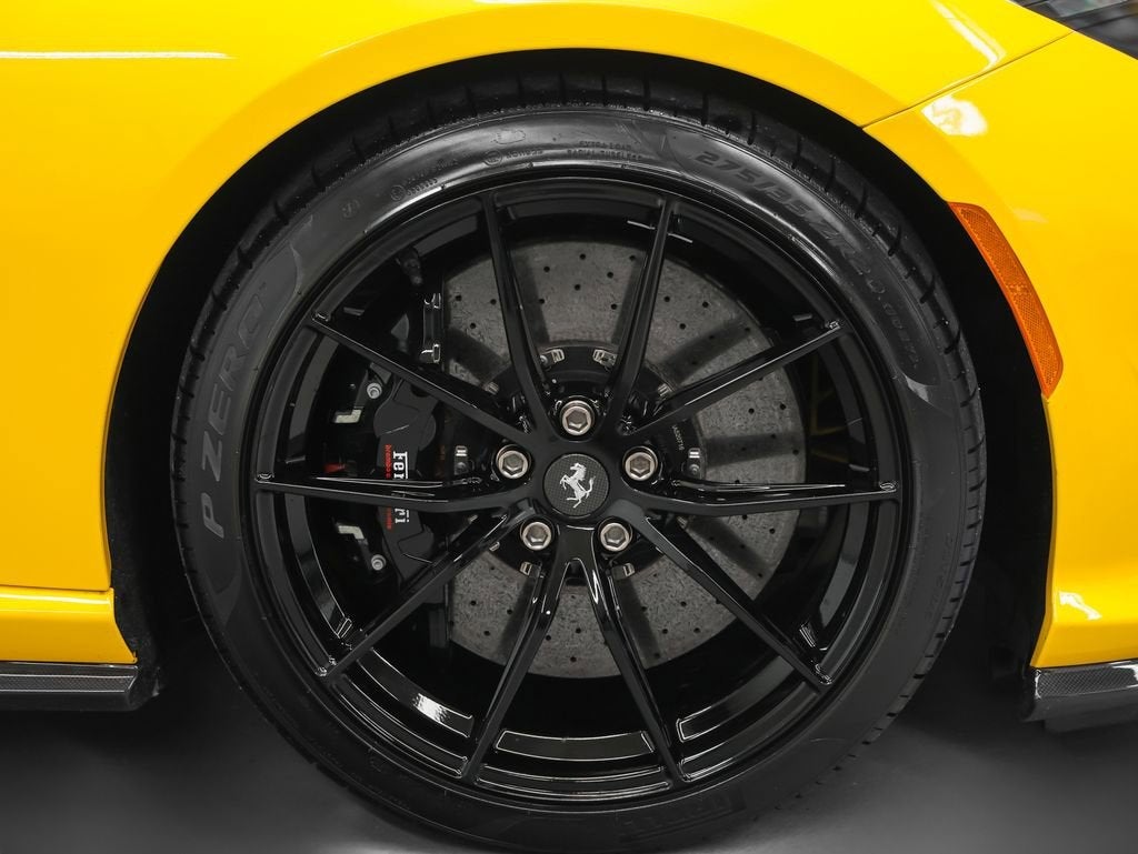 2021 Ferrari 812 GTS Base