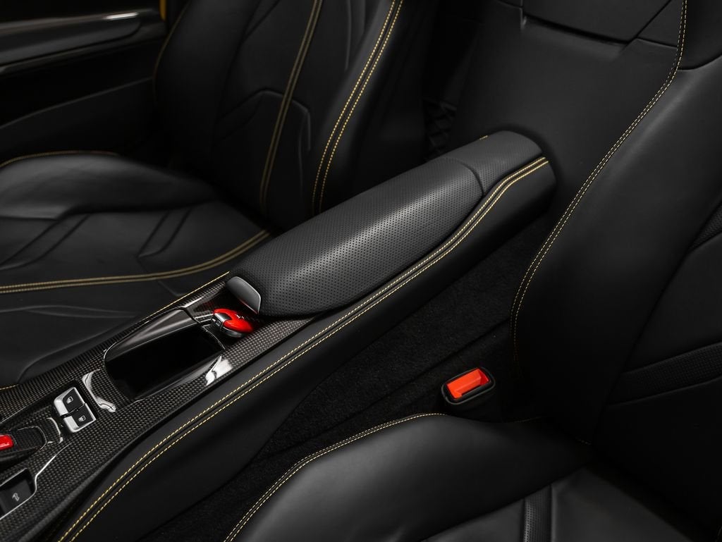 2021 Ferrari 812 GTS Base