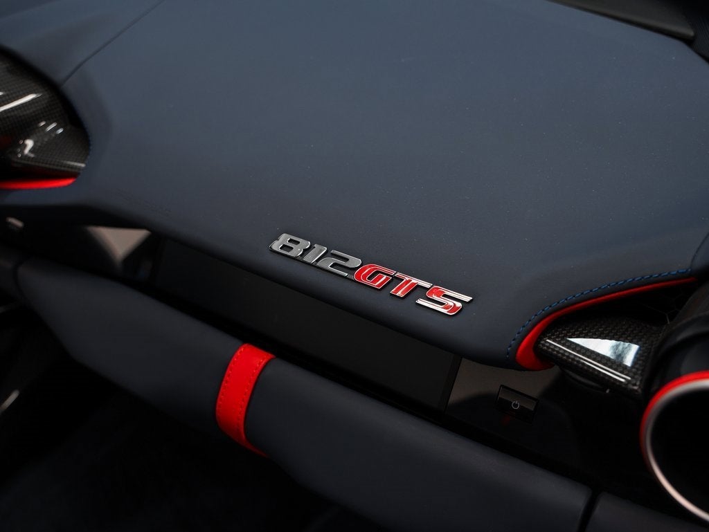 2021 Ferrari 812 GTS Base