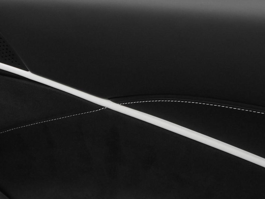 2023 Ferrari Roma Base