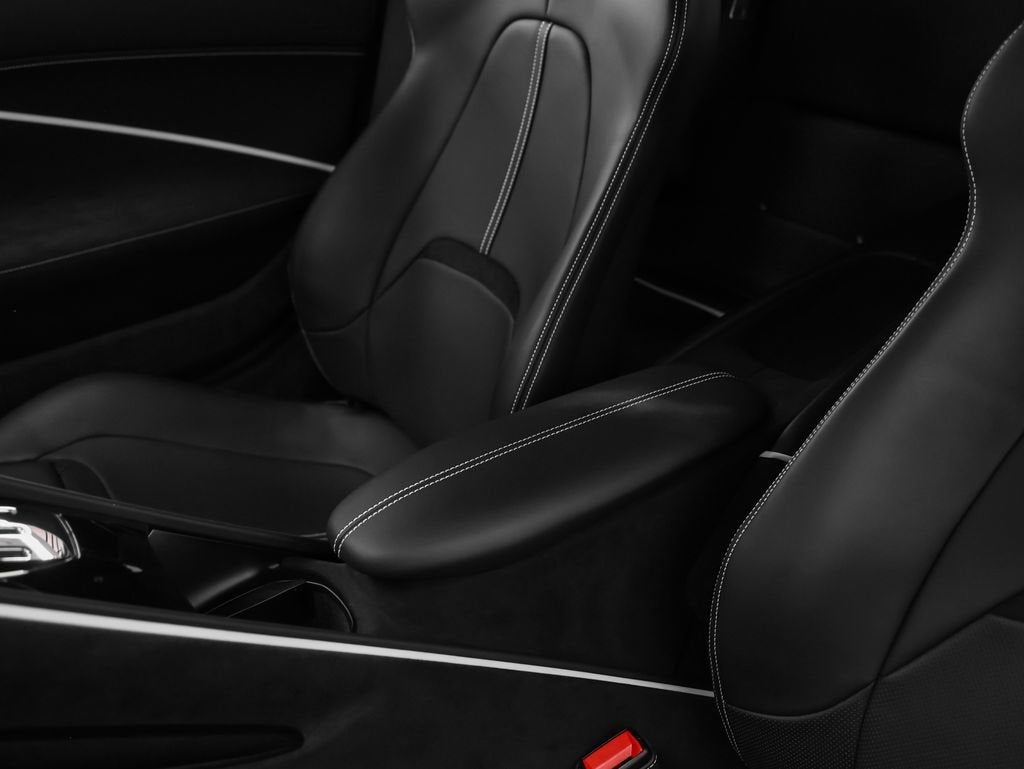 2023 Ferrari Roma Base