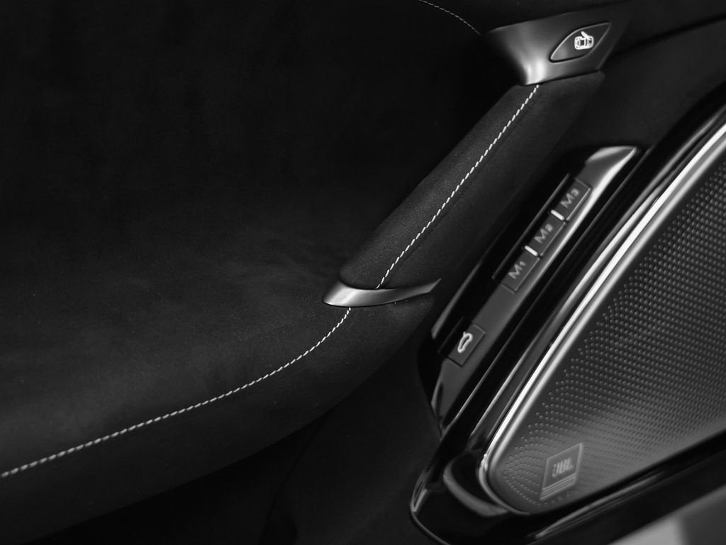 2023 Ferrari Roma Base