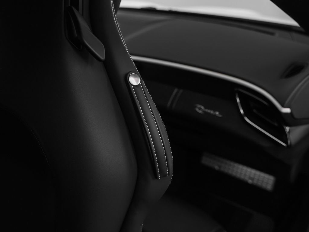 2023 Ferrari Roma Base