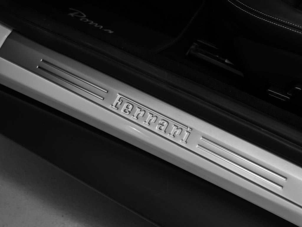 2023 Ferrari Roma Base