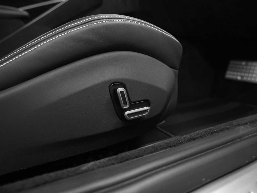 2023 Ferrari Roma Base