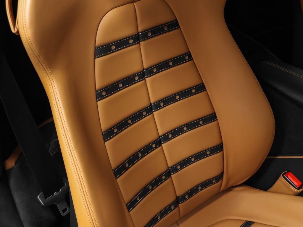 2023 Ferrari Roma Base