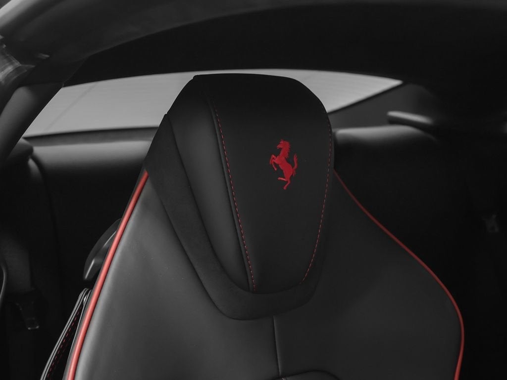 2022 Ferrari Roma Base