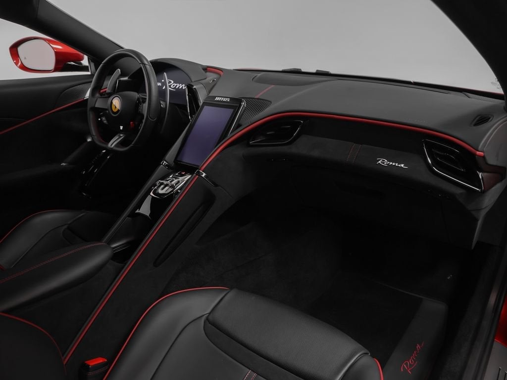2022 Ferrari Roma Base