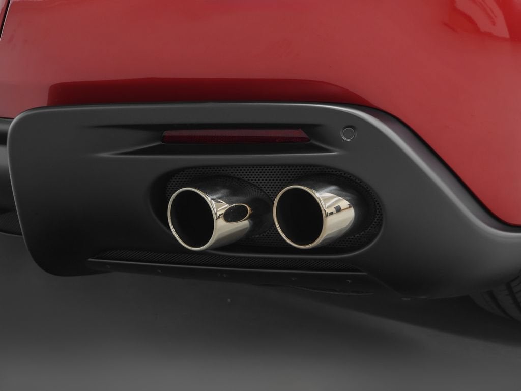 2022 Ferrari Roma Base