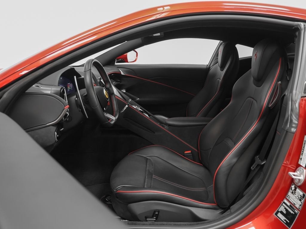 2022 Ferrari Roma Base