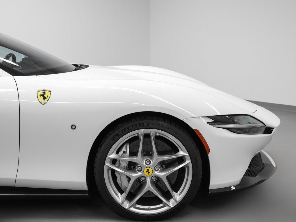 2023 Ferrari Roma Base