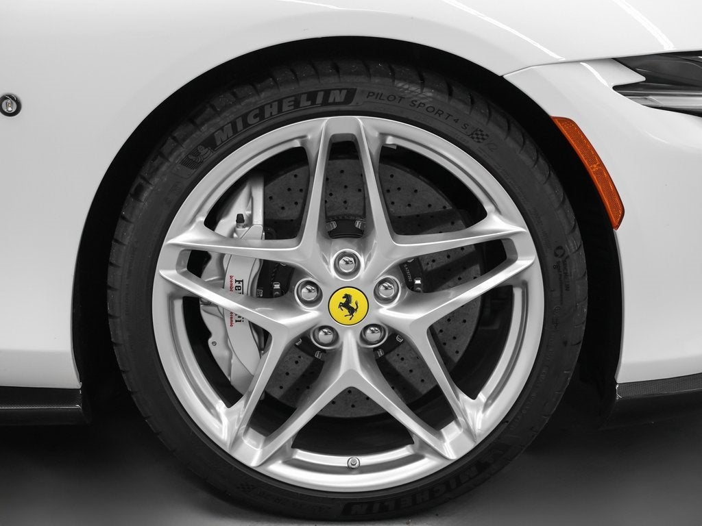 2023 Ferrari Roma Base