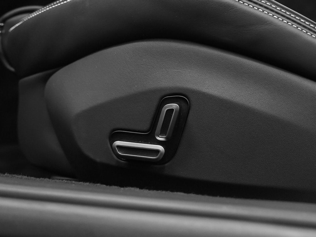 2023 Ferrari Roma Base